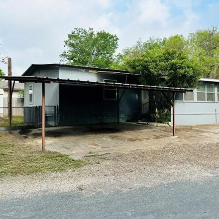 Image 2 - 107 Loyal Valley Drive, Kerr County, TX 78028, USA - House for sale