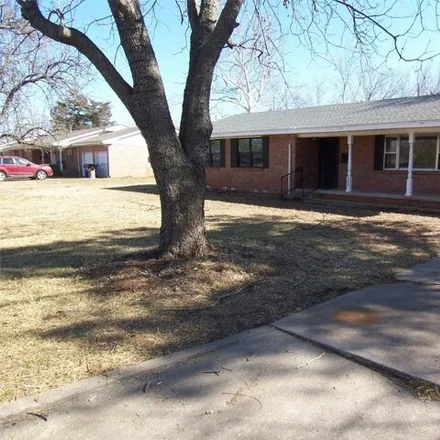 Rent this 3 bed house on 786 Birch Drive in Norman, OK 73072