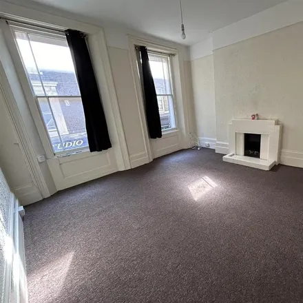 Rent this studio apartment on Sizzling Cafe in 62 High Street, Gravesend