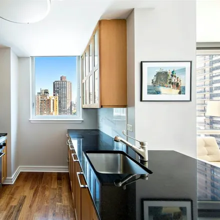 Image 3 - 200 WEST END AVENUE 15H in New York - Apartment for sale