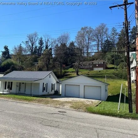 Image 2 - Roseview Avenue, Madison, WV 25130, USA - House for sale