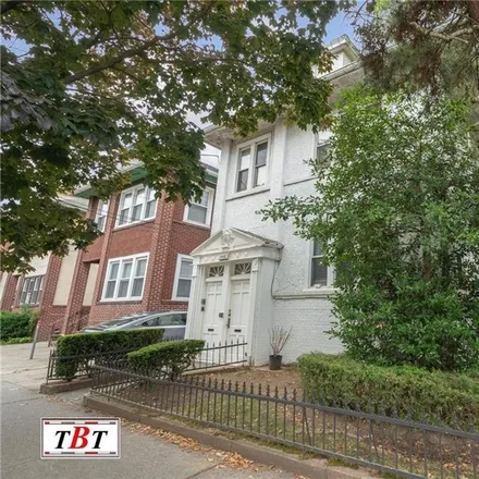 Image 3 - 1402 Avenue N, New York, NY 11230, USA - Townhouse for sale