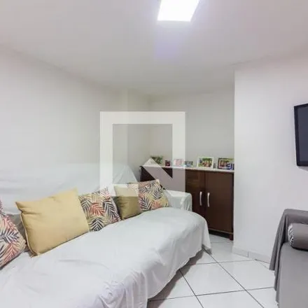 Buy this 2 bed house on Rua Paulo Emigdio Pereira in Jardim Bela Vista, Osasco - SP