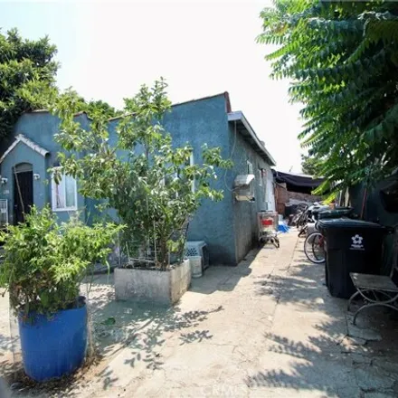 Buy this 3 bed house on 1124 E 76th Pl in Los Angeles, California