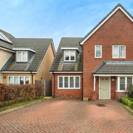 Buy this 5 bed house on Braham Crescent in Leavesden, WD25 7NN