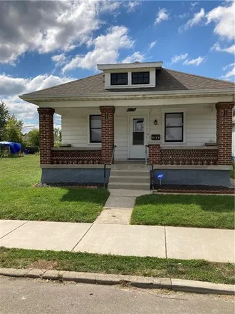Image 1 - 2124 Bickmore Avenue, Dayton, OH 45404, USA - House for sale