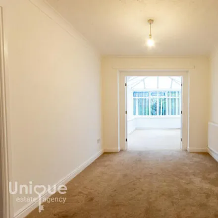 Image 4 - Goldstone Drive, Thornton, FY5 3QF, United Kingdom - Townhouse for sale