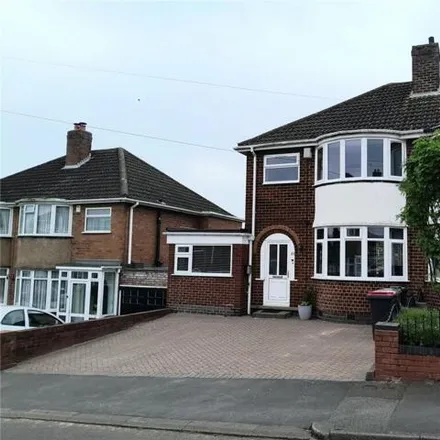 Buy this 3 bed duplex on Kendal Avenue in Coleshill CP, B46 1BJ