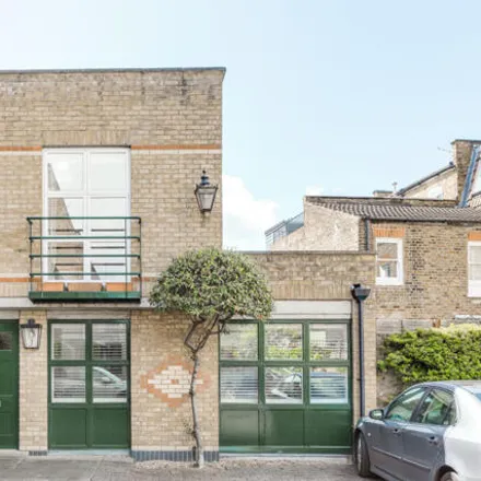 Buy this 1 bed townhouse on Gowan Avenue in London, SW6 6RQ