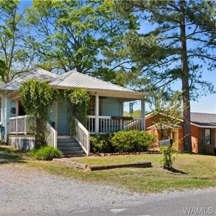 Image 3 - 746 30th Avenue, West Circle, Northport, AL 35476, USA - House for sale