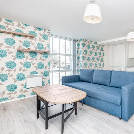 Rent this 2 bed apartment on Bazalgette Court in Great West Road, London