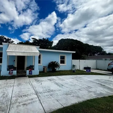 Image 3 - 2405 Northwest 159th Terrace, Bunche Park, Miami Gardens, FL 33054, USA - House for sale