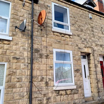 Rent this 3 bed townhouse on Park Street in Mansfield Woodhouse, NG19 8ED