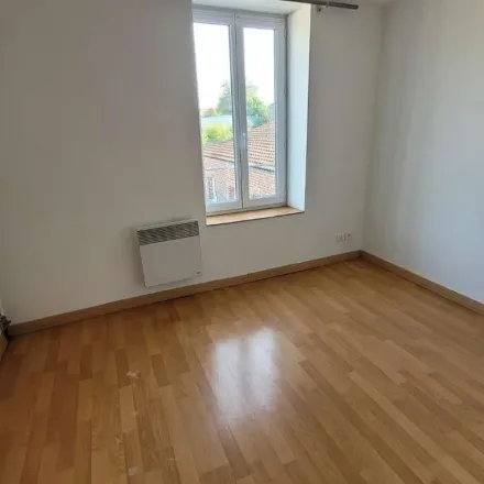 Rent this 3 bed apartment on Place Jean Jaurès in 62220 Carvin, France