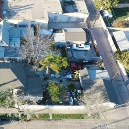 Image 7 - 631 Cypress Avenue, Santa Ana, CA 92701, USA - House for sale