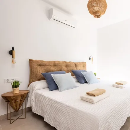 Rent this 3 bed house on cala'n bosch in Via Circumval·lació, Ciutadella