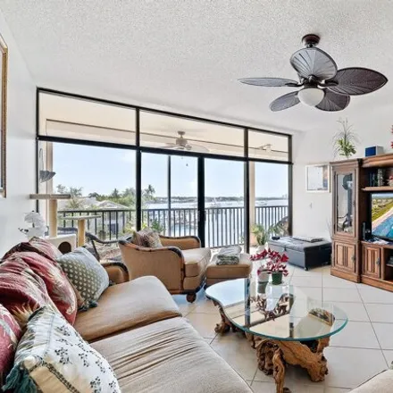 Image 3 - 11376 Twelve Oaks Way, North Palm Beach, FL 33408, USA - Condo for sale