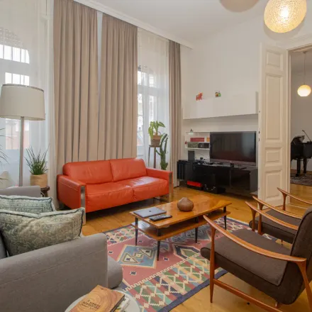 Rent this 5 bed apartment on Cziráky-udvar in Budapest, Erzsébet tér