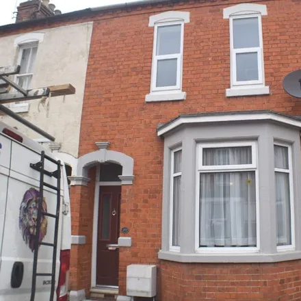 Rent this 2 bed townhouse on 20 Dundee Street in Northampton, NN5 5BP