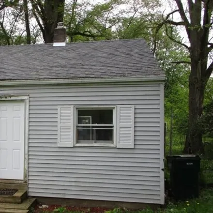 Buy this 2 bed house on 701 West Northrup Street in Lansing, MI 48911