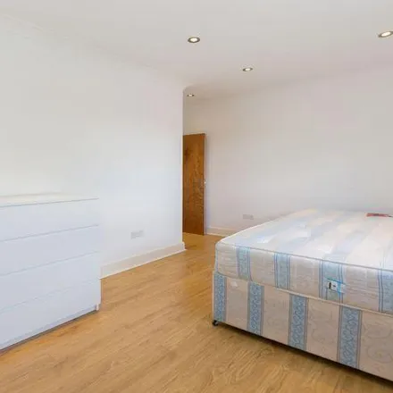 Image 3 - Faris House, 36 Trebovir Road, London, SW5 9NQ, United Kingdom - Apartment for rent