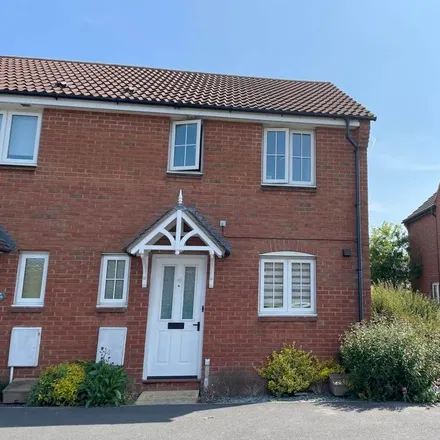 Rent this 3 bed house on Willow Close in West Wick, BS22 7SQ
