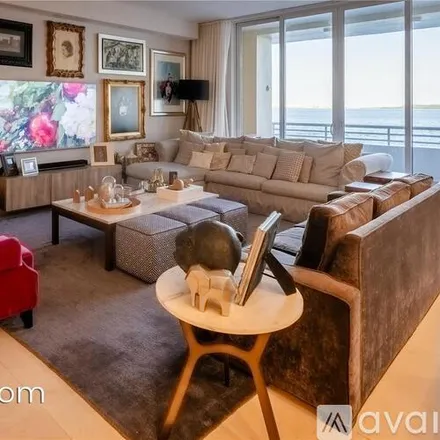 Image 3 - 808 Brickell Key Dr, Unit 304 - Condo for rent