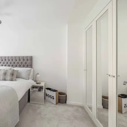 Rent this 3 bed duplex on Slough in SL3 7GU, United Kingdom