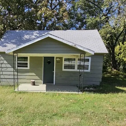 Buy this 1 bed house on 2268 South Main Street in South Galena, Galena