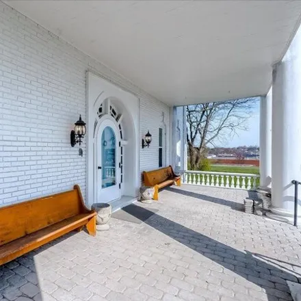 Image 2 - Winners Circle, Nicholasville, KY, USA - House for sale