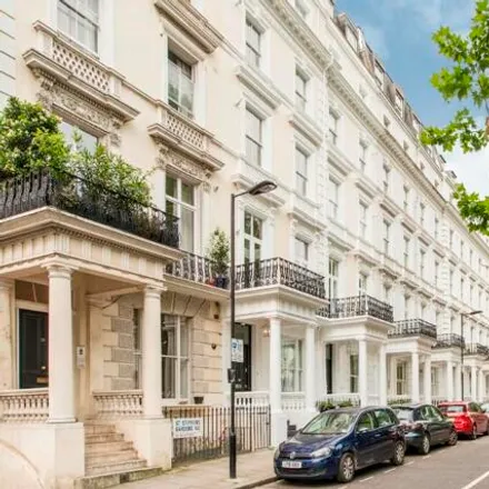 Rent this 2 bed apartment on 41 St Stephen's Gardens in London, W2 5NA