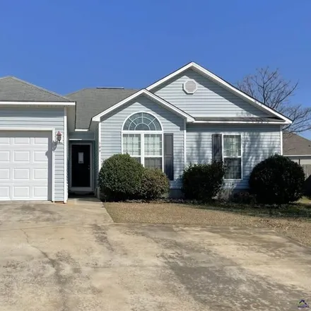 Rent this 3 bed house on 199 Romar Court in Warner Robins, GA 31088
