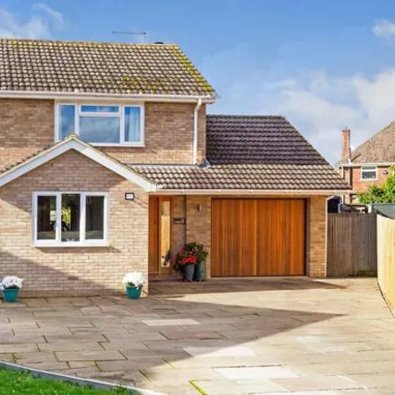 Buy this 4 bed house on Smithers Close in Tonbridge, Kent