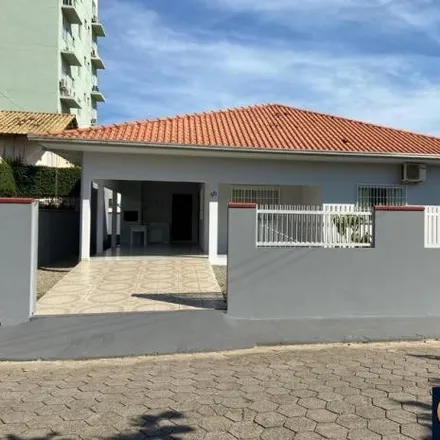 Image 2 - Rua Itacolomi, Centro, Balneário Piçarras - SC, 88380-000, Brazil - House for sale