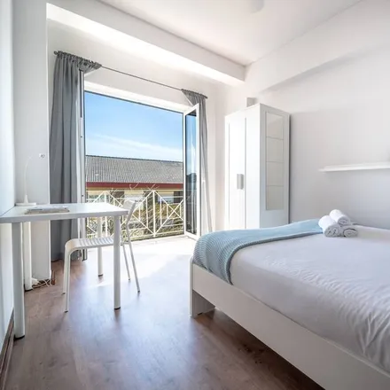 Rent this 5 bed apartment on Braga