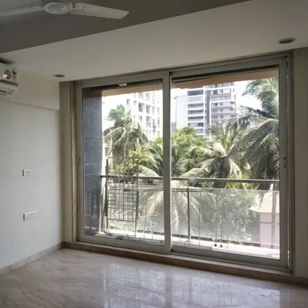 Rent this 3 bed apartment on unnamed road in H/W Ward, Mumbai - 400054
