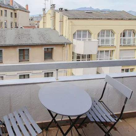 Image 5 - 1 Place des Thermes, 73100 Aix-les-Bains, France - Apartment for rent