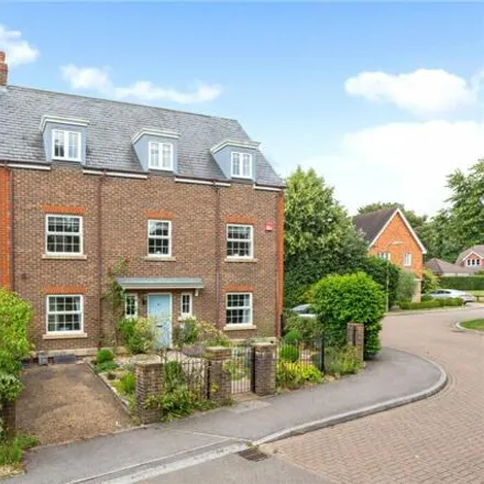 Buy this 5 bed house on Victoria Way in Liphook, GU30 7NJ