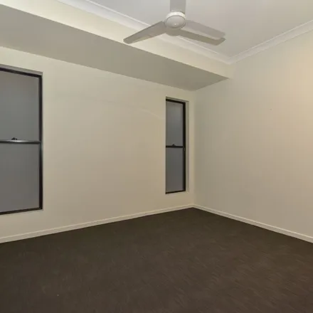 Image 1 - Altmann Avenue, Cannonvale QLD, Australia - Townhouse for rent