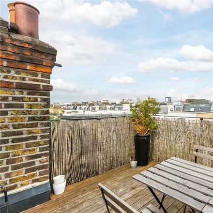 Image 3 - Whittingstall Road, London, SW6 5HD, United Kingdom - Apartment for rent