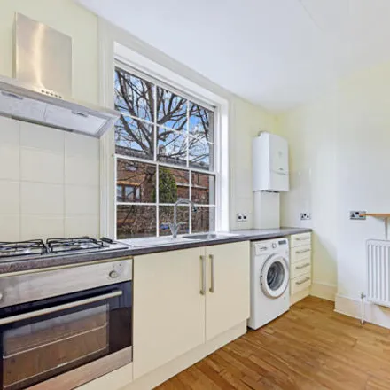 Rent this studio apartment on 38 Barnsbury Road in London, N1 0HG