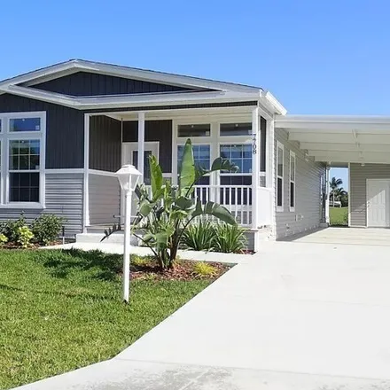 Buy this studio apartment on 7752 McClintock Way in Saint Lucie County, FL 34952