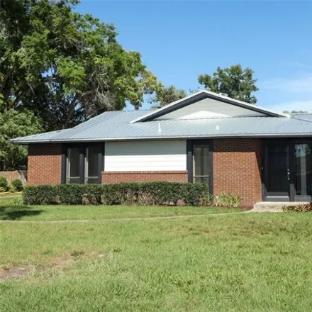 Buy this 4 bed house on 1343 Wheeler Road in Apopka, FL 32703