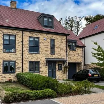 Buy this 5 bed duplex on Blackwell Close in Stevenage, SG2 0BF