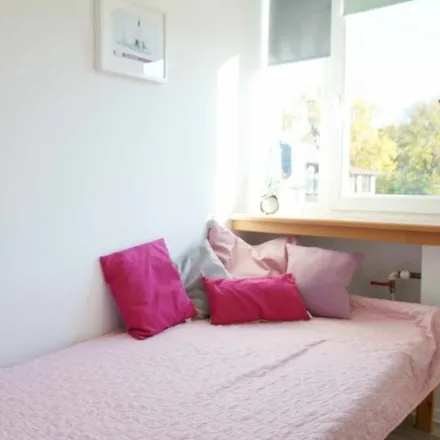 Rent this 7 bed room on Żabka in Zgierska 240C, 91-362 Łódź