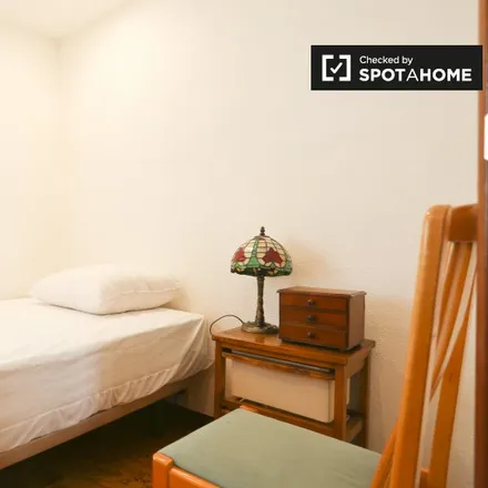 Rent this 3 bed apartment on Santander Bank in Calle de López de Hoyos, 126