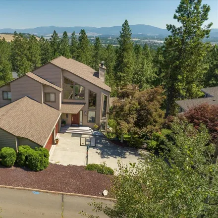 Buy this 5 bed house on 8021 East Woodview Drive in Spokane County, WA 99212