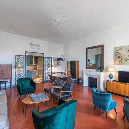 Rent this 6 bed apartment on 29 Avenue Saint-Joseph in 13290 Aix-en-Provence, France