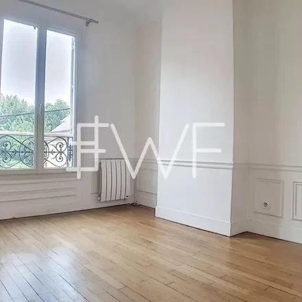 Rent this 3 bed apartment on 7 Rue Hector Gonsalphe Fontaine in 92600 Asnières-sur-Seine, France