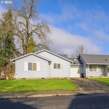Buy this 6 bed house on 4106 Virginia Avenue in Springfield, OR 97478